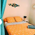 Grand Azur - Ideal Couple En Escapade Vieil - Terrasse - Climatisation - Wifi Hd - Gravette & Gare Sncf 5min A Pied - Port Vauban A Pied - Vieille * Antibes