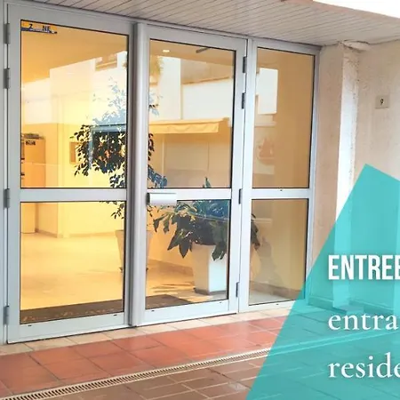 Grand Azur Avec Terrasse - Vieil Antibes