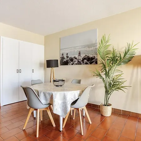 Grand Azur - Ideal Couple En Escapade Vieil - Terrasse - Climatisation - Wifi Hd - Gravette & Gare Sncf 5min A Pied - Port Vauban A Pied - Vieille * 昂蒂布