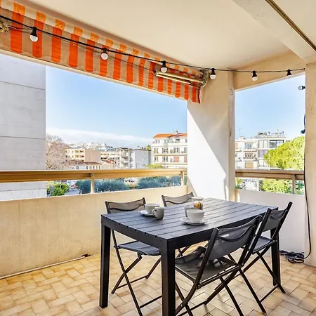 Grand Azur - Ideal Couple En Escapade Vieil - Terrasse - Climatisation - Wifi Hd - Gravette & Gare Sncf 5min A Pied - Port Vauban A Pied - Vieille *